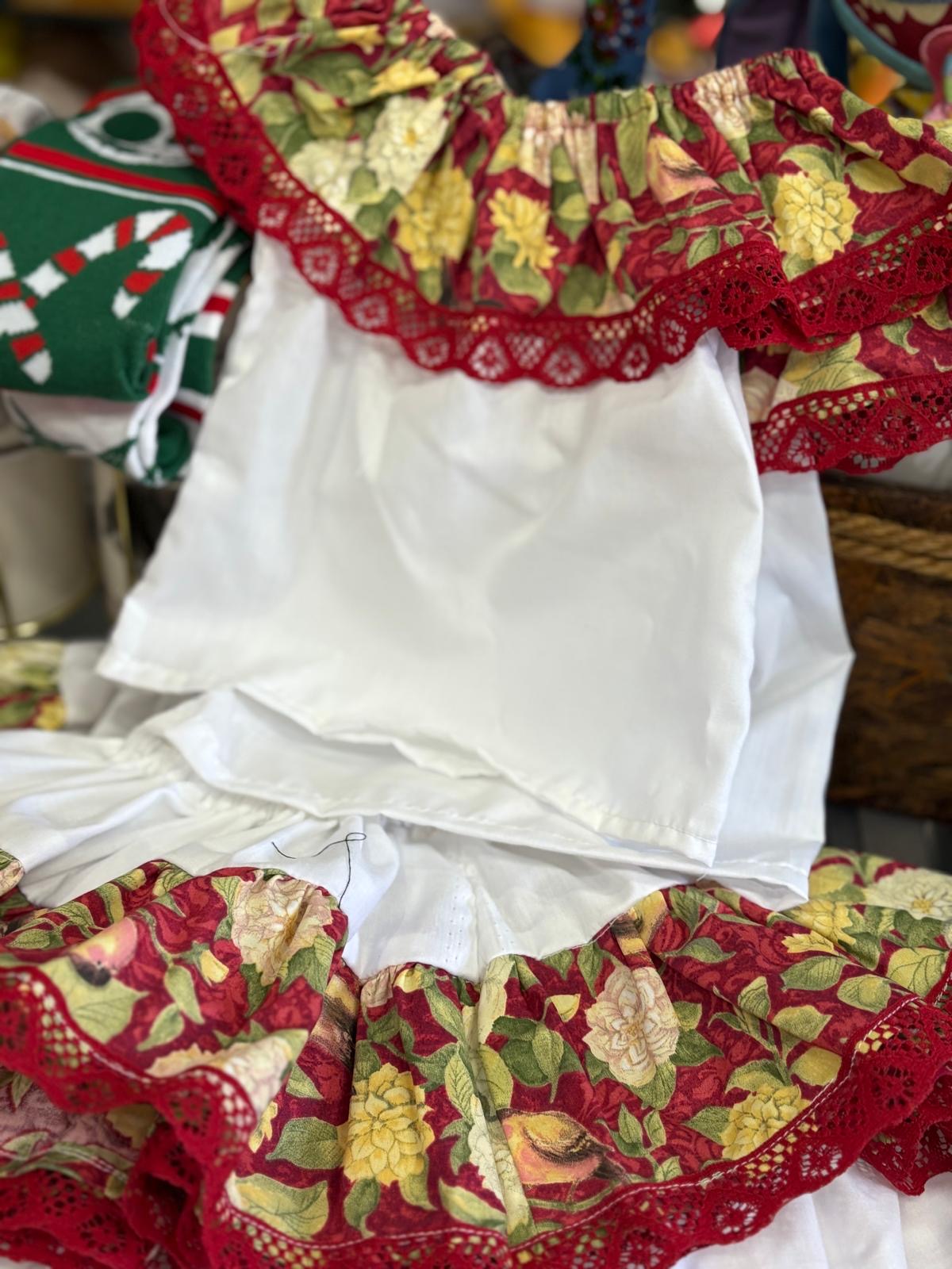 Traje típico puertorriqueño de niña